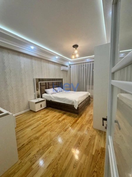 Aylıq Kirayə 2 otaqlı Yeni Tikili bina evi  94m², Bakı