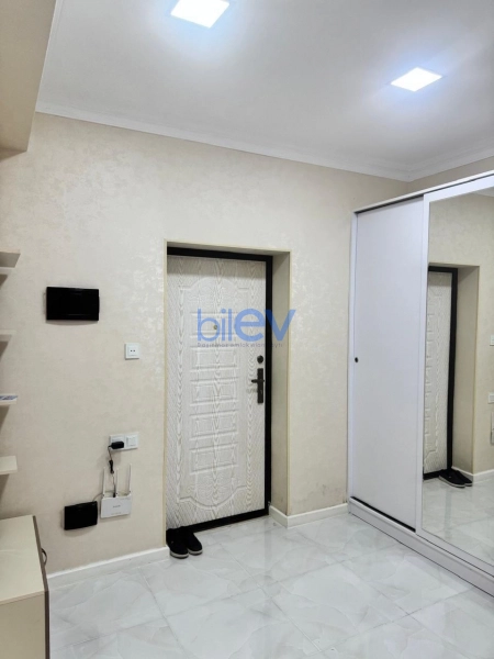 Aylıq Kirayə 2 otaqlı Yeni Tikili bina evi  94m², Bakı