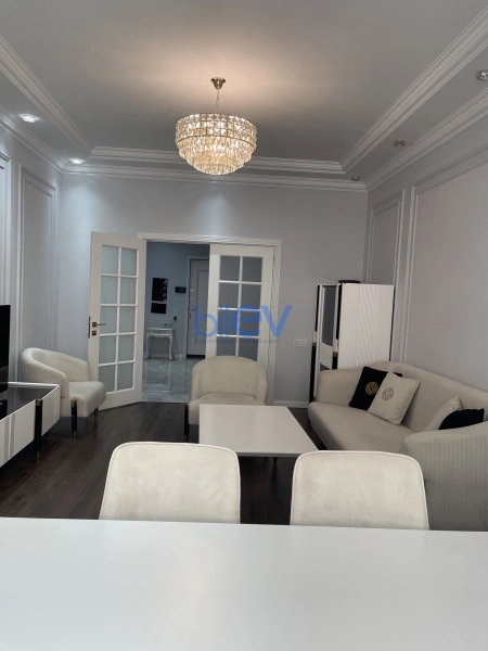 Satış 2 otaqlı Yeni Tikili bina evi  110m², Bakı
