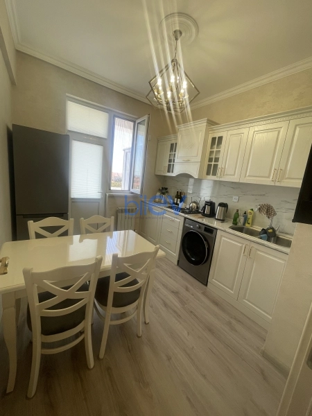 Satış 2 otaqlı Yeni Tikili bina evi  60m², Bakı