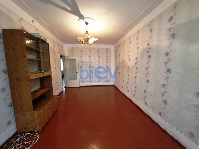 Satış 3 otaqlı Köhnə Tikili bina evi  80m², Bakı