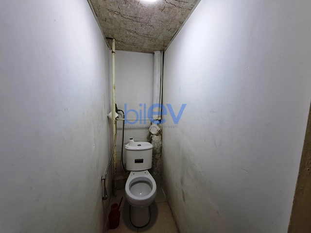Satış 3 otaqlı Köhnə Tikili bina evi  80m², Bakı