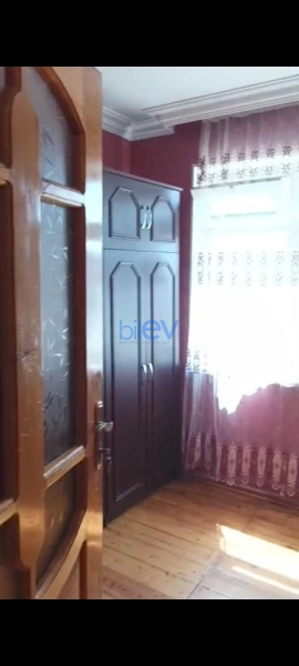 Satış 2 otaqlı Köhnə Tikili bina evi  48m², Gəncə