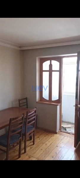 Satış 2 otaqlı Köhnə Tikili bina evi  48m², Gəncə