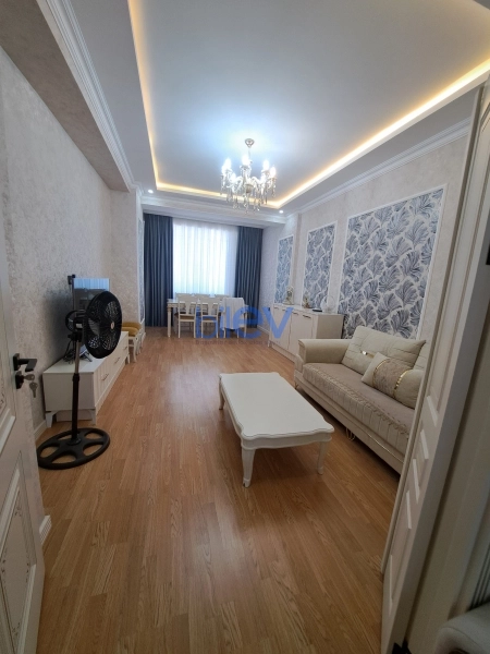 Satış 4 otaqlı Yeni Tikili bina evi  138m², Bakı