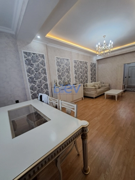 Satış 4 otaqlı Yeni Tikili bina evi  138m², Bakı