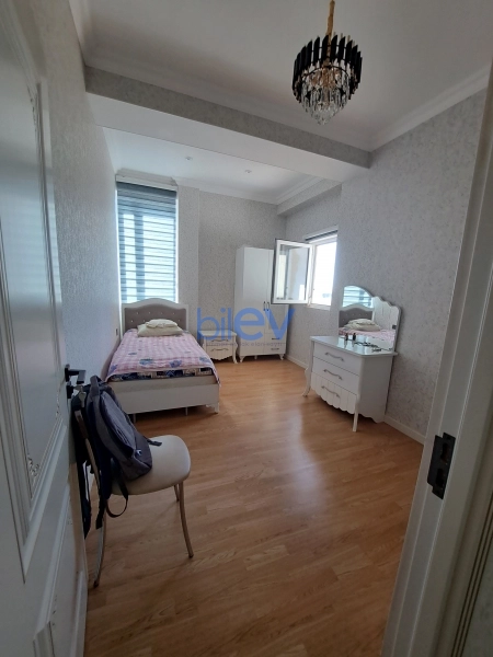 Satış 4 otaqlı Yeni Tikili bina evi  138m², Bakı