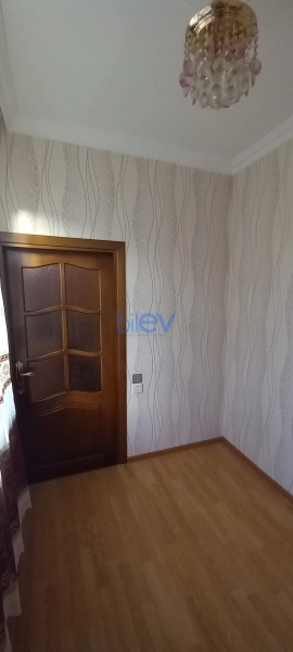 Satış 3 otaqlı Köhnə Tikili bina evi  43m², Bakı