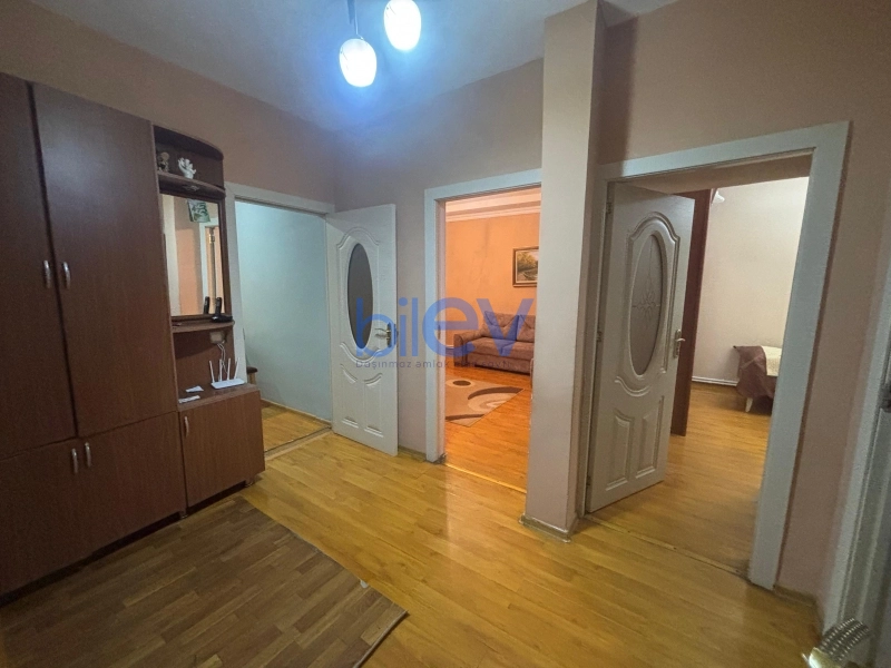 Satış 3 otaqlı Köhnə Tikili bina evi  70m², Gəncə