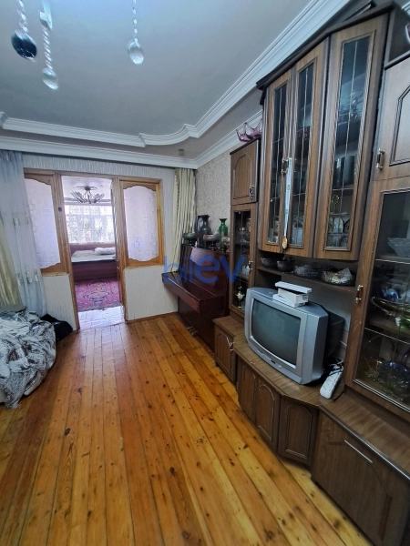 Aylıq Kirayə 2 otaqlı Köhnə Tikili bina evi  70m², Bakı