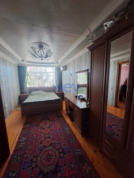 Aylıq Kirayə 2 otaqlı Köhnə Tikili bina evi  70m², Bakı