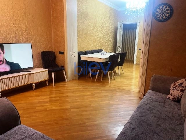 Satış 2 otaqlı Köhnə Tikili bina evi  80m², Bakı