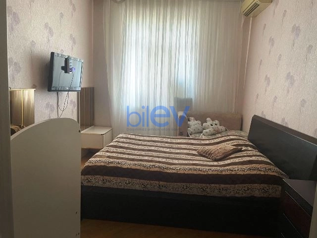 Satış 2 otaqlı Köhnə Tikili bina evi  80m², Bakı