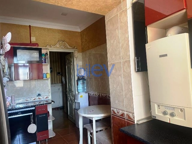 Satış 2 otaqlı Köhnə Tikili bina evi  80m², Bakı