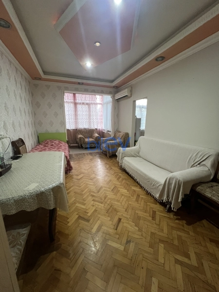 Aylıq Kirayə 2 otaqlı Köhnə Tikili bina evi  48m², Bakı
