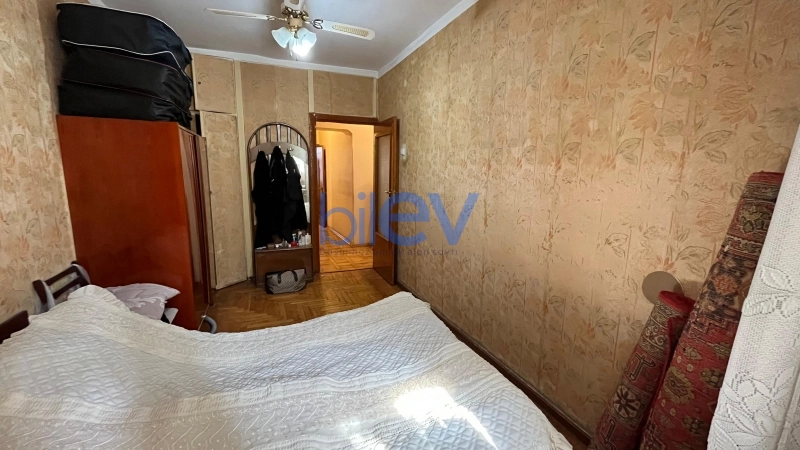 Satış 3 otaqlı Köhnə Tikili bina evi  88m², Bakı