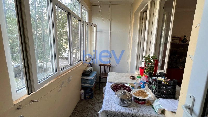 Satış 3 otaqlı Köhnə Tikili bina evi  88m², Bakı