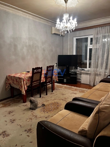 Satış 4 otaqlı Köhnə Tikili bina evi  100m², Bakı