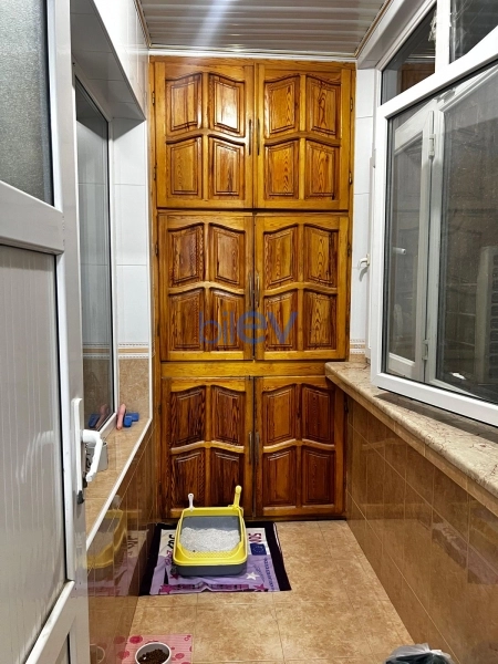 Satış 4 otaqlı Köhnə Tikili bina evi  100m², Bakı