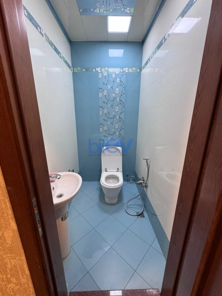Aylıq Kirayə 3 otaqlı Yeni Tikili bina evi  140m², Bakı
