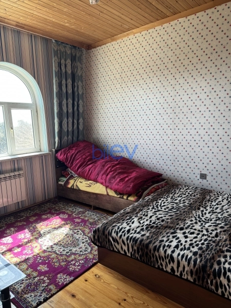 Satış 7 otaqlı Həyət evi  4m², Bakı