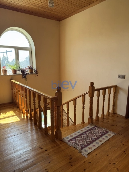 Satış 7 otaqlı Həyət evi  4m², Bakı