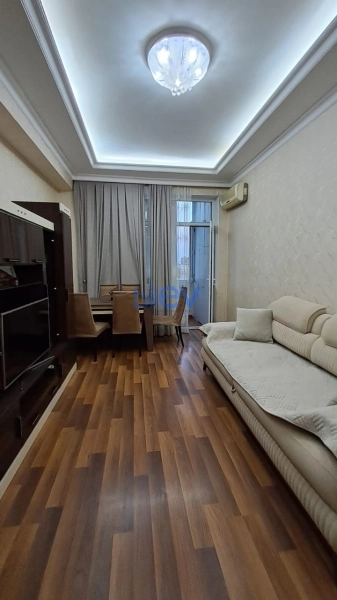 Satış 2 otaqlı Yeni Tikili bina evi  70m², Bakı