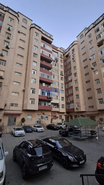 Satış 2 otaqlı Yeni Tikili bina evi  70m², Bakı
