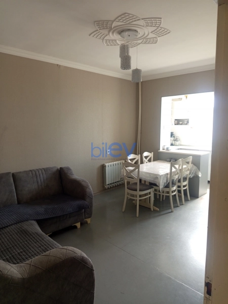 Satış 3 otaqlı Köhnə Tikili bina evi  42m², Sumqayıt