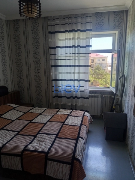 Satış 3 otaqlı Köhnə Tikili bina evi  42m², Sumqayıt