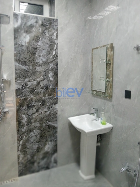 Satış 4 otaqlı Yeni Tikili bina evi  120m², Bakı