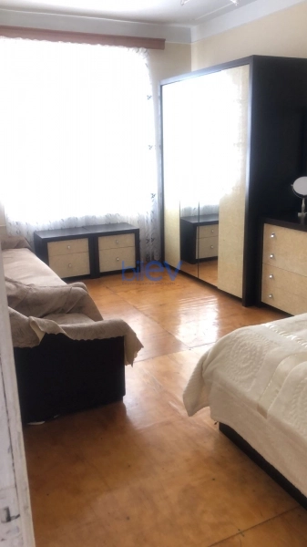 Satış 2 otaqlı Köhnə Tikili bina evi  52m², Bakı