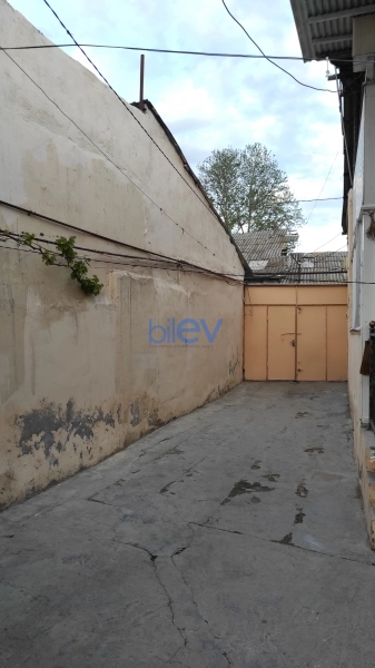 Satış 4 otaqlı Köhnə Tikili bina evi  4m², Gəncə