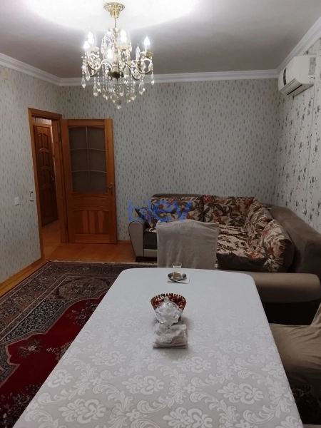 Satış 3 otaqlı Köhnə Tikili bina evi  90m², Bakı