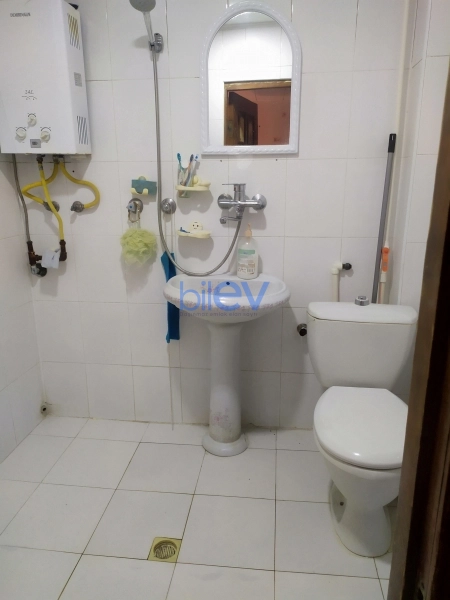Aylıq Kirayə 2 otaqlı Köhnə Tikili bina evi  40m², Bakı