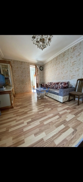 Aylıq Kirayə 2 otaqlı Köhnə Tikili bina evi  40m², Bakı