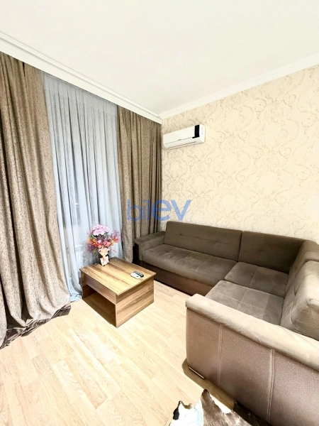 Aylıq Kirayə 3 otaqlı Yeni Tikili bina evi  90m², Bakı