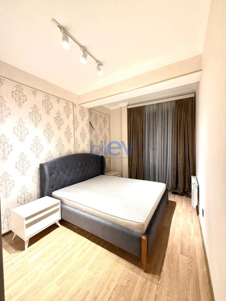 Aylıq Kirayə 3 otaqlı Yeni Tikili bina evi  90m², Bakı