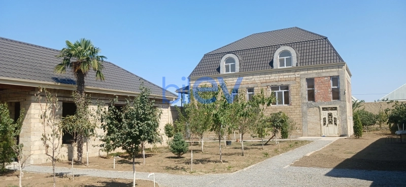 Satış 7 otaqlı Həyət evi  610m², Gəncə