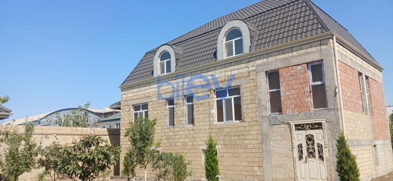 Satış 7 otaqlı Həyət evi  610m², Gəncə