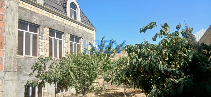 Satış 7 otaqlı Həyət evi  610m², Gəncə