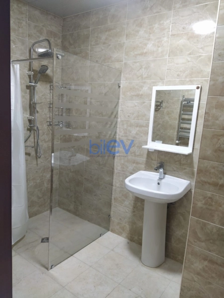 Aylıq Kirayə 3 otaqlı Yeni Tikili bina evi  120m², Bakı