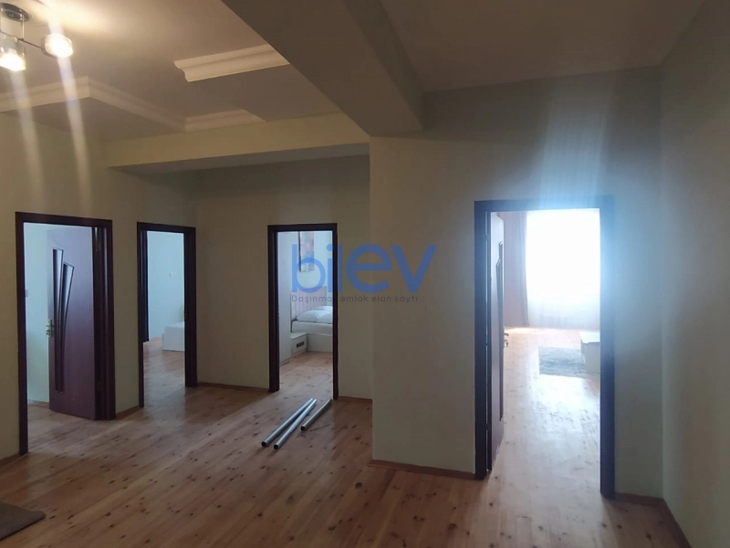 Aylıq Kirayə 3 otaqlı Yeni Tikili bina evi  120m², Bakı