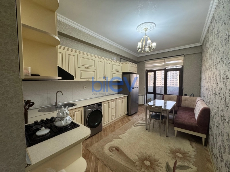 Aylıq Kirayə 3 otaqlı Yeni Tikili bina evi  100m², Bakı