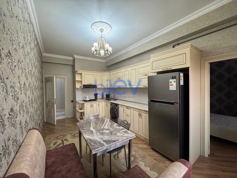 Aylıq Kirayə 3 otaqlı Yeni Tikili bina evi  100m², Bakı