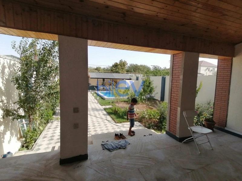Satış 5 otaqlı Bağ evi  200m², Bakı