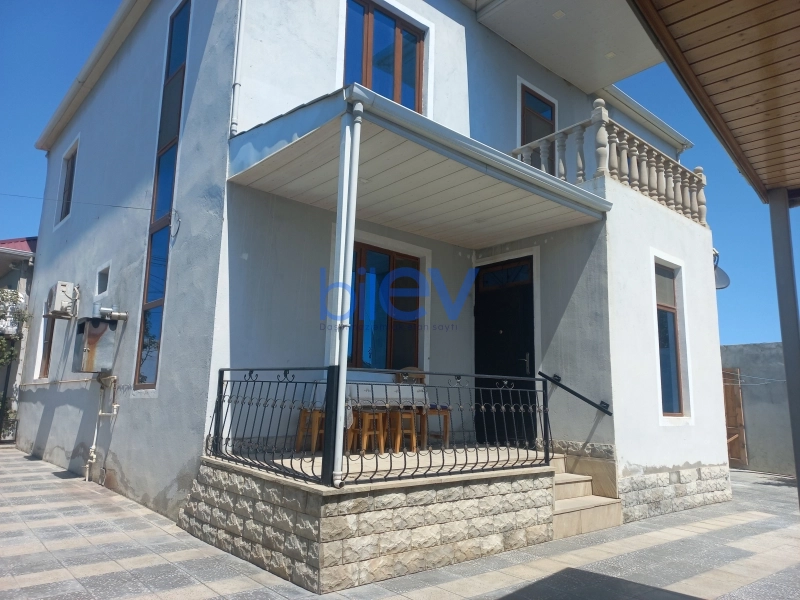 Satış 6 otaqlı Həyət evi  240m², Bakı