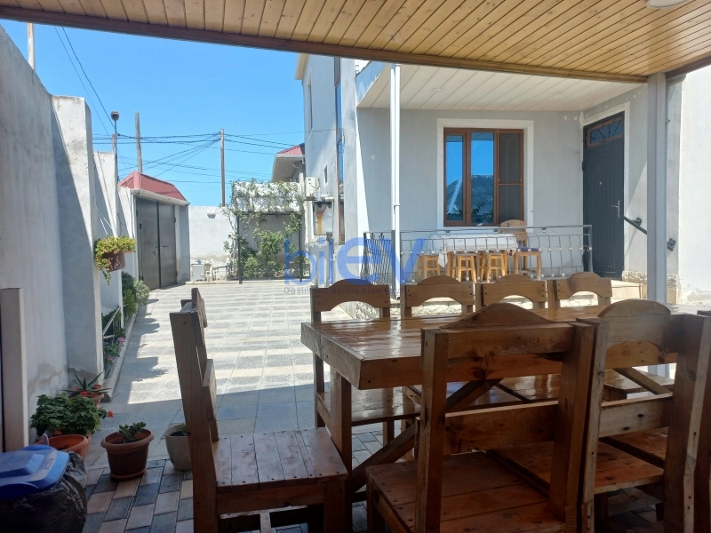 Satış 6 otaqlı Həyət evi  240m², Bakı
