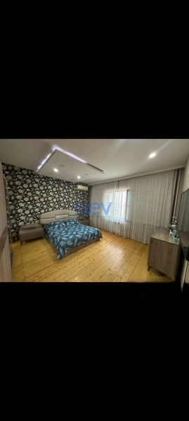 Satış 6 otaqlı Həyət evi  240m², Bakı