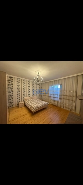 Satış 6 otaqlı Həyət evi  240m², Bakı